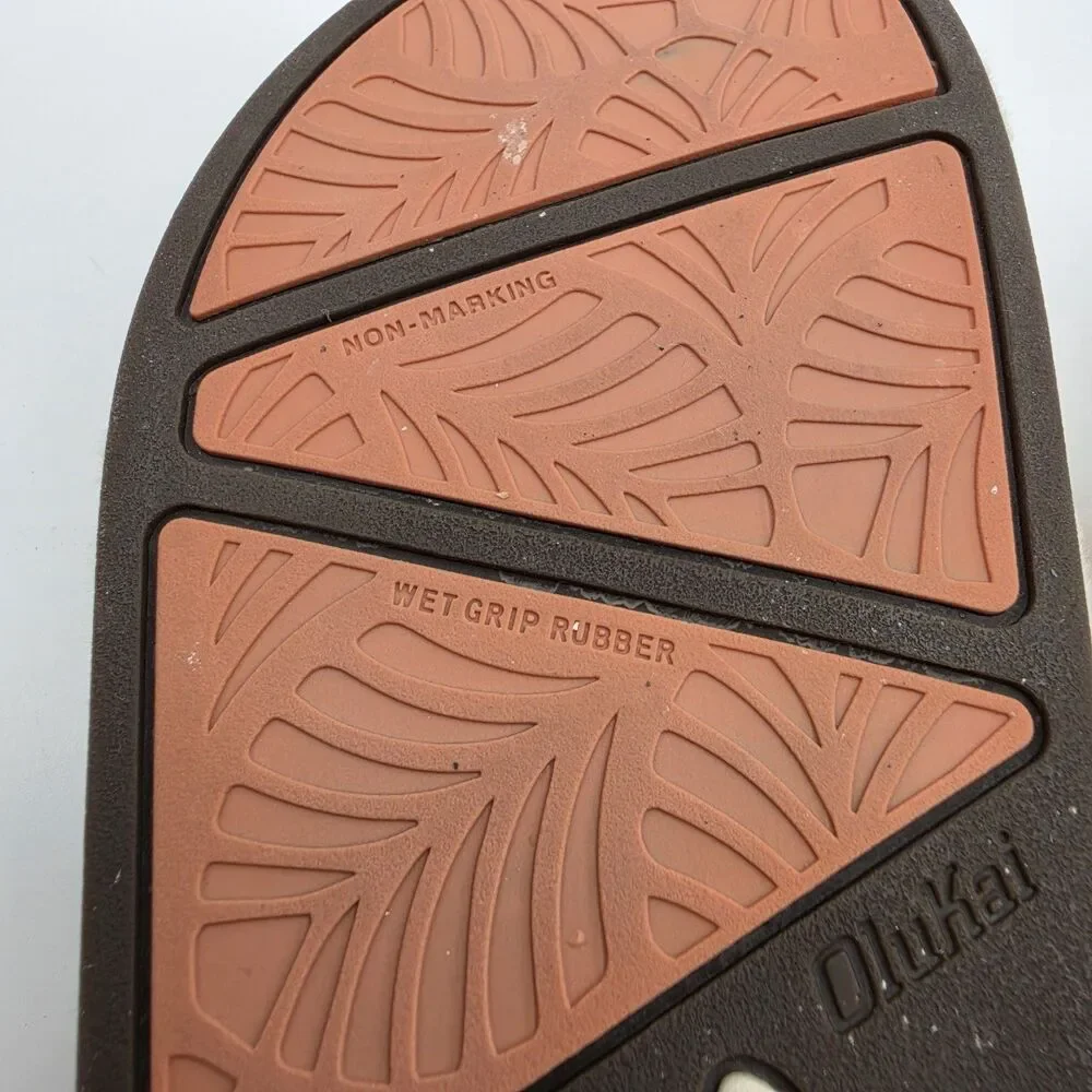 OLUKAI Kipea Heu Genuine Slide Sandal -Women in Excellent Condition Size 9